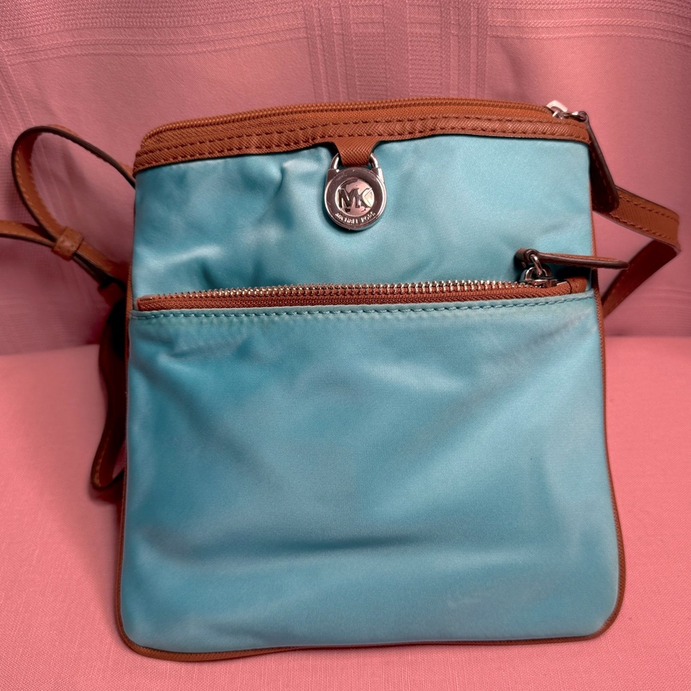Michael Kors EUC Kelsey Nylon Crossbody Bag